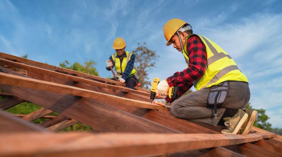 Professional residential roofers in Clay City, IN